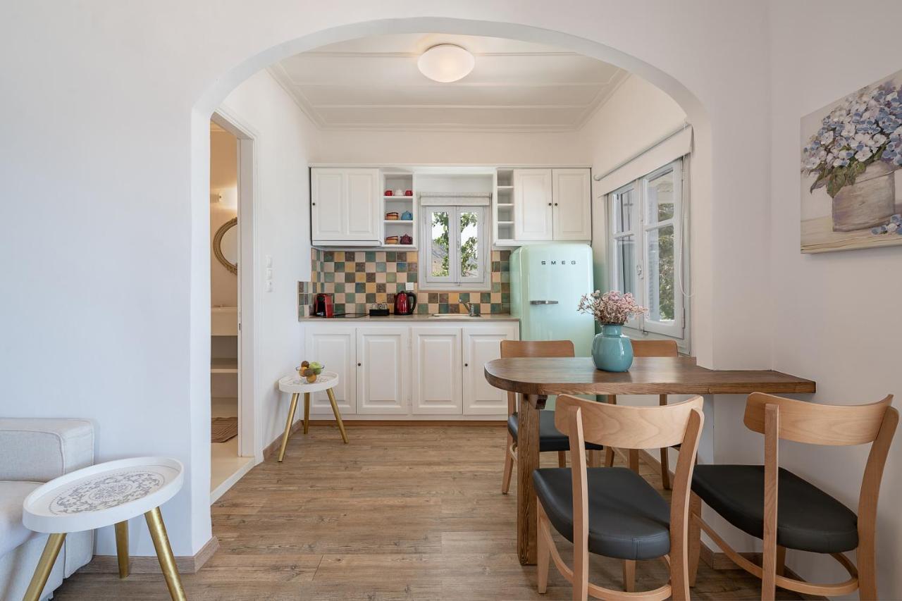 Four Seasons Hydra Luxury Suites Zewnętrze zdjęcie